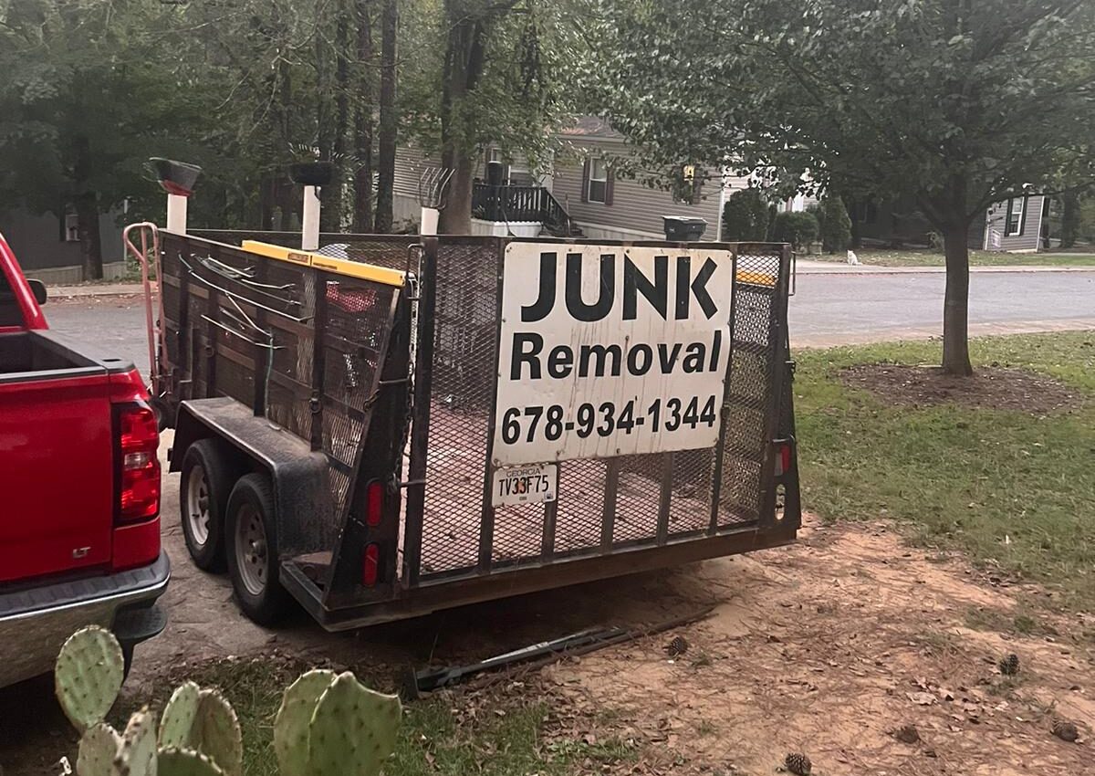 trash pickup loader